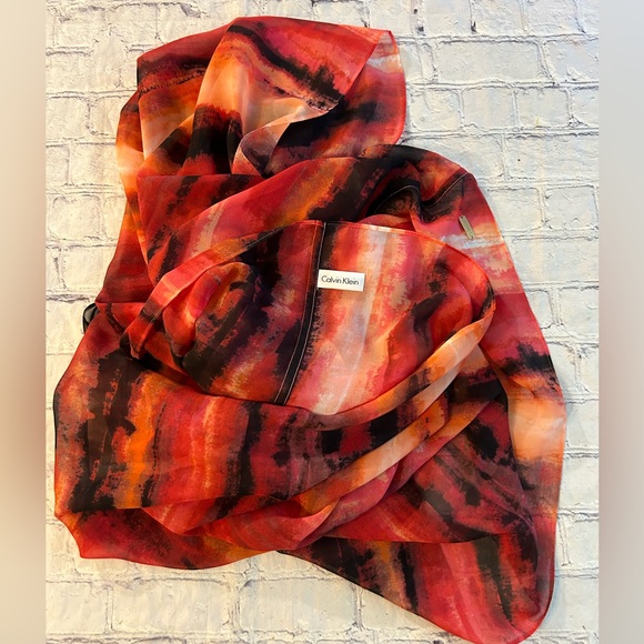 CALVIN KLEIN SHEER ABSTRACT WATER COLORS LIKE INFINITY SCARF - Picture 3 of 7